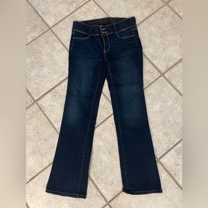 Apt 9. Size 8 with control tummy band. A very nice pair in excellent shape.